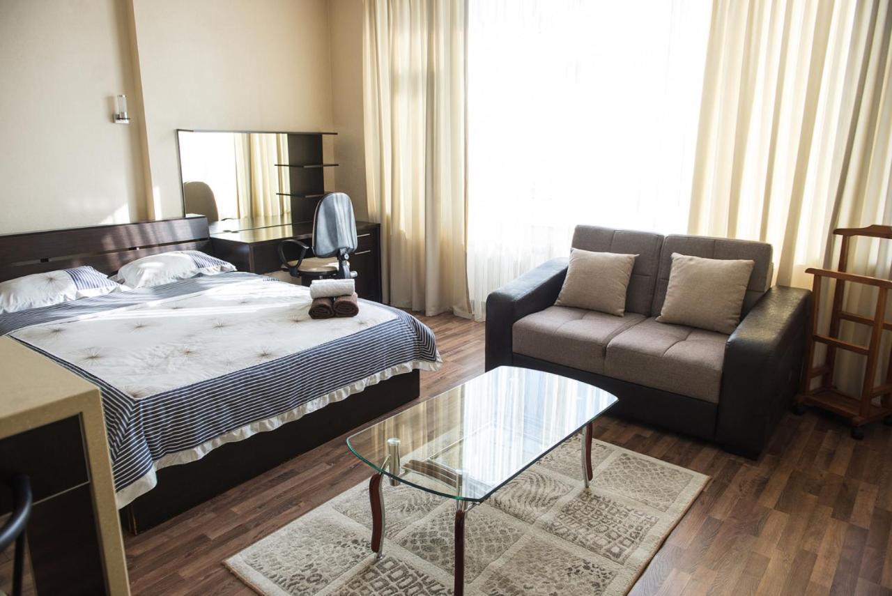 Apartment On Kunayeva 38 Chimkent Extérieur photo