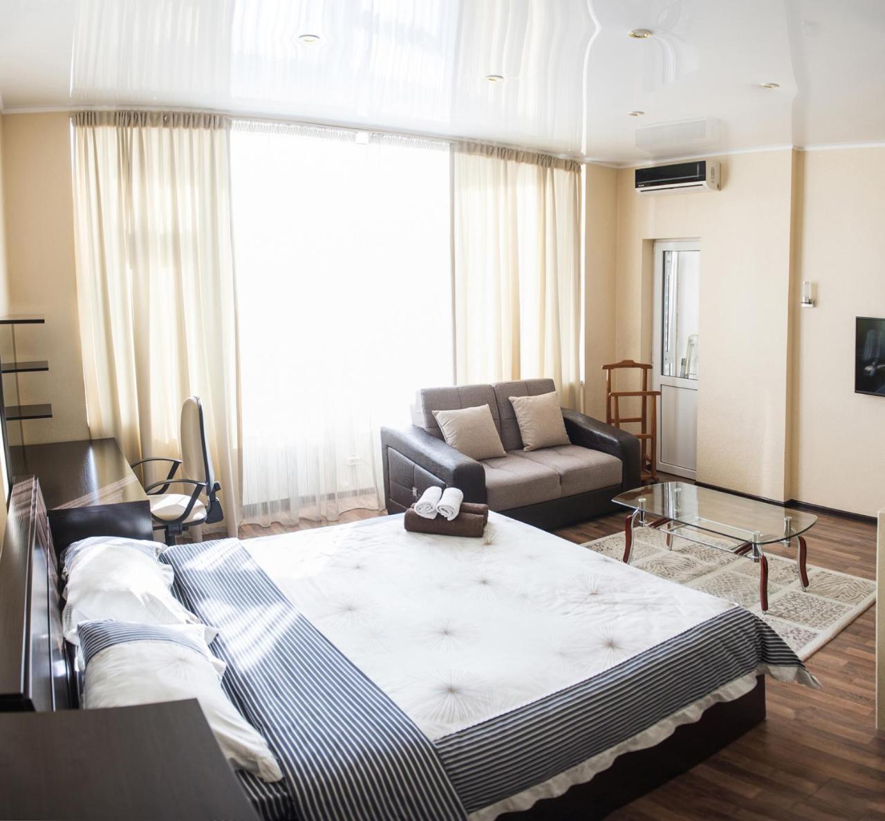 Apartment On Kunayeva 38 Chimkent Extérieur photo